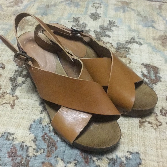 Reaction Kenneth Cole Clog Wedge Sandals - Picture 1 of 3